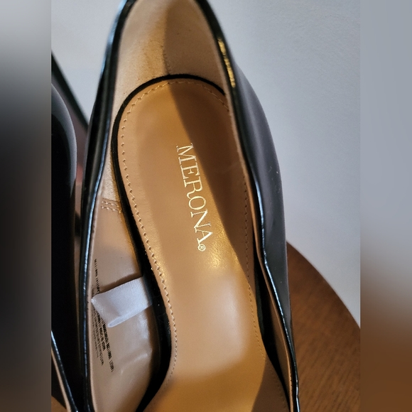 Merona Heels, Size 6.5, Black, Patent "Leather" - Picture 5 of 5